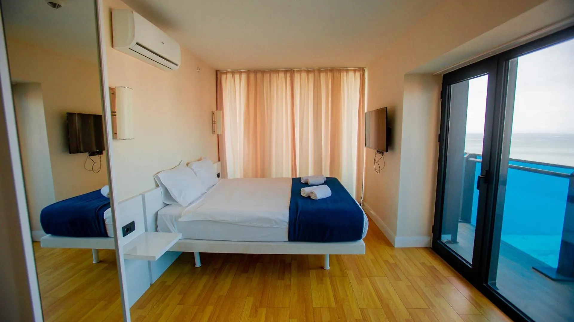 Sea Side Batumi ✓ Apartment